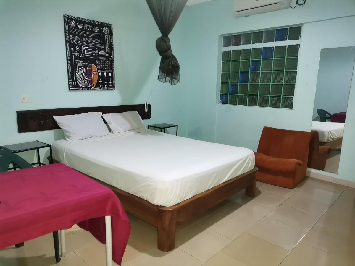 Hotel Badinca Alojamento Low Cost In Bissau Avenida Francisco Mendes Экстерьер фото