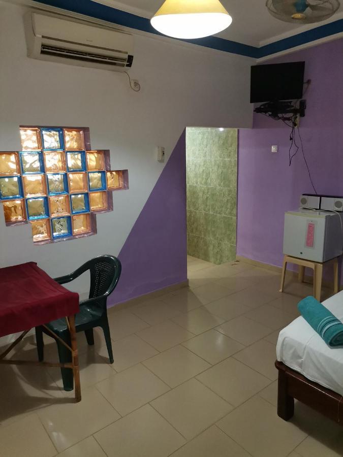 Hotel Badinca Alojamento Low Cost In Bissau Avenida Francisco Mendes Экстерьер фото