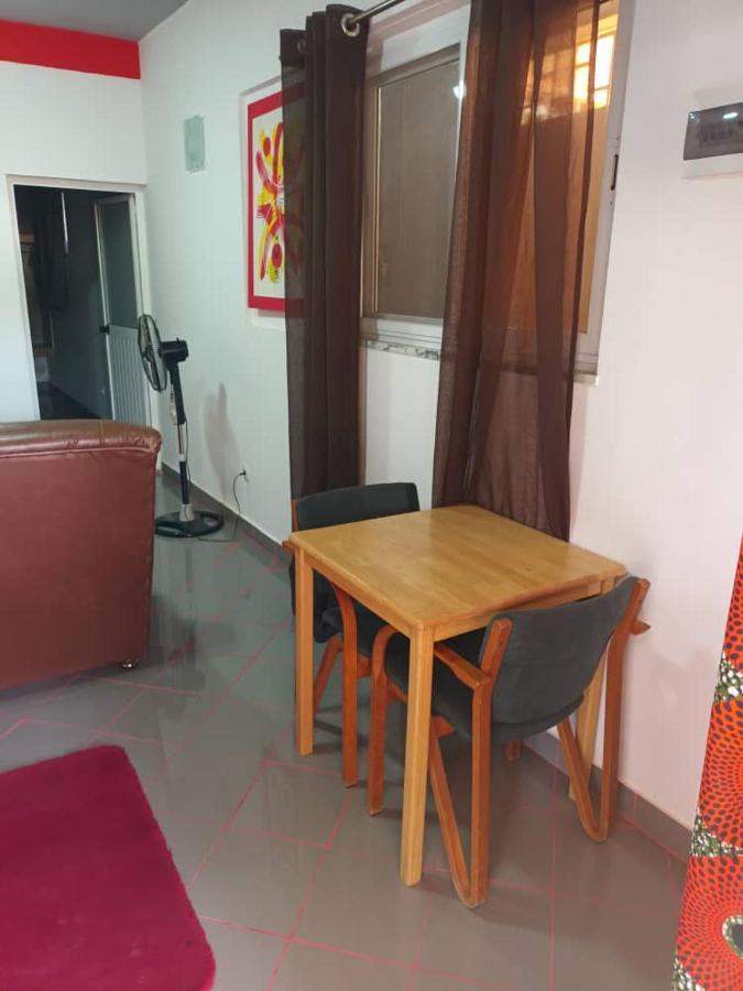 Hotel Badinca Alojamento Low Cost In Bissau Avenida Francisco Mendes Экстерьер фото