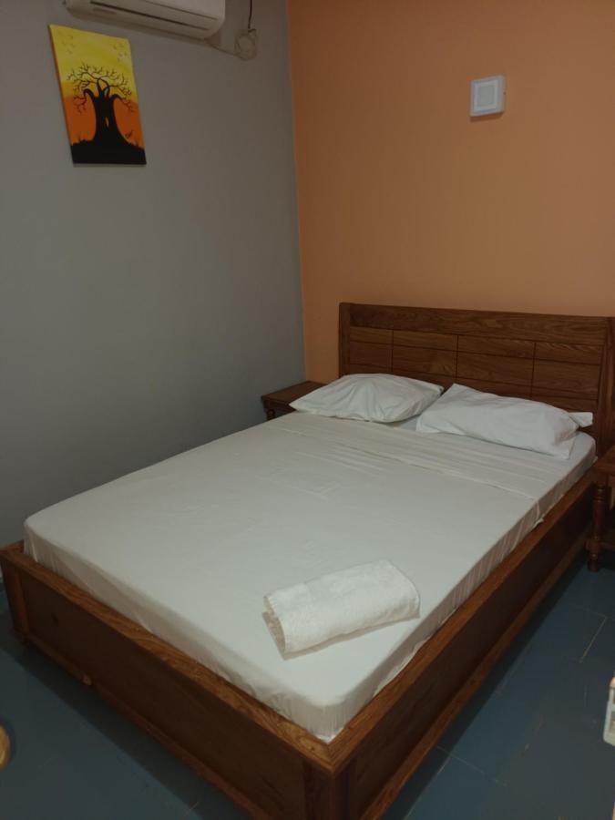 Hotel Badinca Alojamento Low Cost In Bissau Avenida Francisco Mendes Экстерьер фото